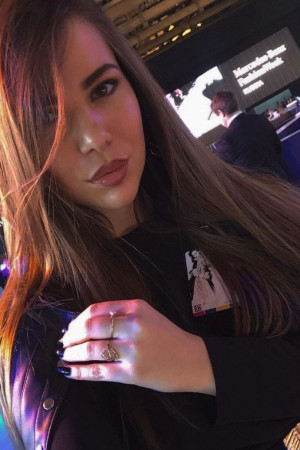 Escort girl Карина